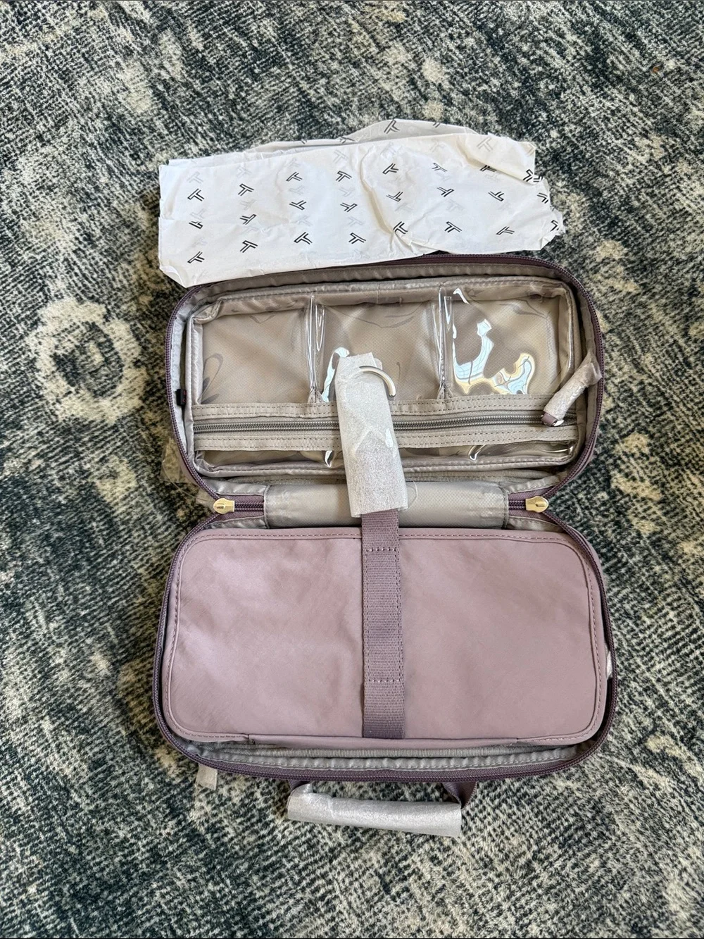 ⚡️NWT⚡️Tumi Voyageur Small Madeline Cosmetic Bag — Lavender
